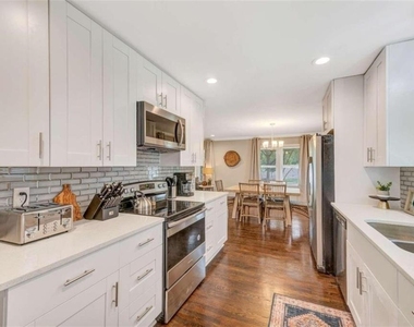 1376 Sandtown Road Sw - Photo Thumbnail 12