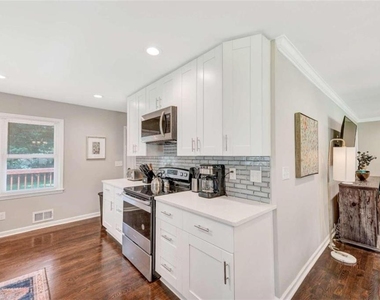1376 Sandtown Road Sw - Photo Thumbnail 11