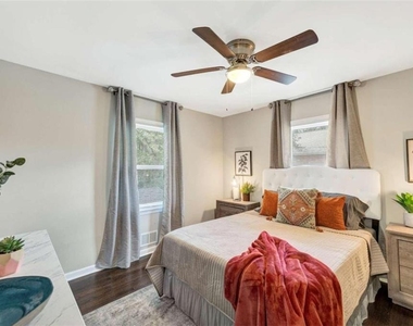 1376 Sandtown Road Sw - Photo Thumbnail 16