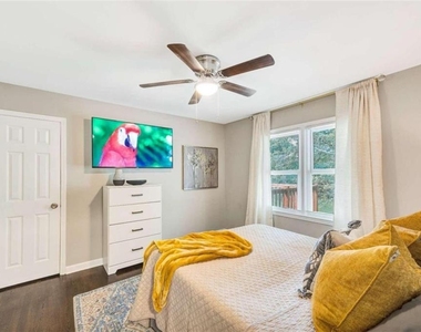 1376 Sandtown Road Sw - Photo Thumbnail 18