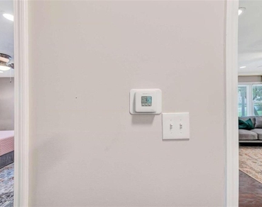 1376 Sandtown Road Sw - Photo Thumbnail 21