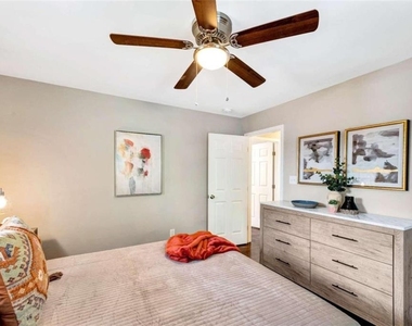 1376 Sandtown Road Sw - Photo Thumbnail 17