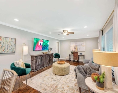 1376 Sandtown Road Sw - Photo Thumbnail 3