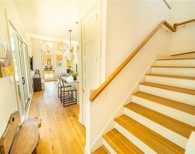 155 Mado Lane - Photo Thumbnail 13