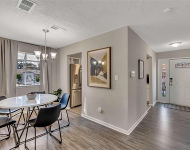 1200 Falling Water Drive Se - Photo Thumbnail 9