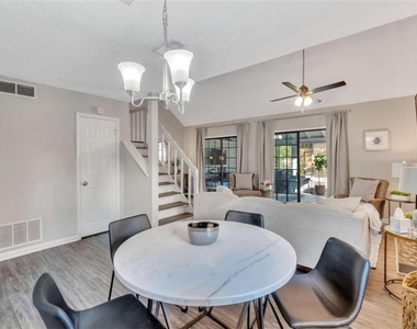1200 Falling Water Drive Se - Photo Thumbnail 10