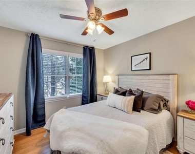 5005 Maryland Drive - Photo Thumbnail 17