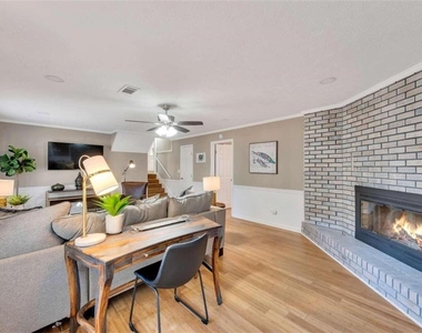 5005 Maryland Drive - Photo Thumbnail 21