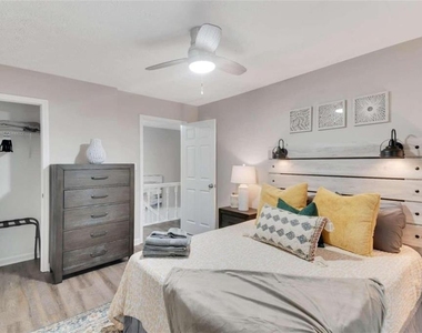 826 Moonlit Lane Nw - Photo Thumbnail 18