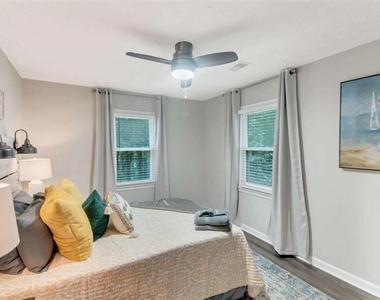 826 Moonlit Lane Nw - Photo Thumbnail 17