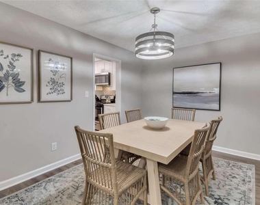 826 Moonlit Lane Nw - Photo Thumbnail 4