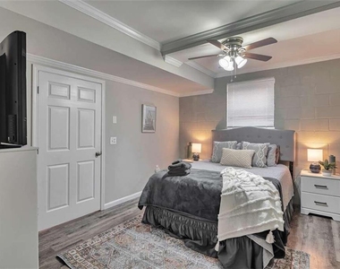 4145 Dustin Drive - Photo Thumbnail 19