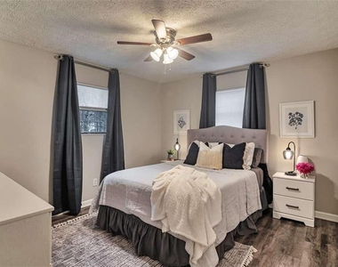 4145 Dustin Drive - Photo Thumbnail 15