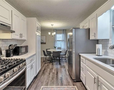 4145 Dustin Drive - Photo Thumbnail 7