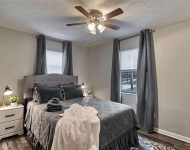 4145 Dustin Drive - Photo Thumbnail 12