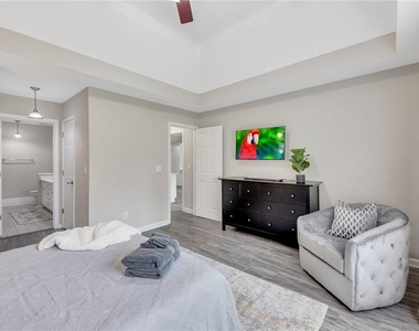 4669 Emerald Willow Drive - Photo Thumbnail 14