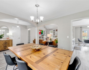 4669 Emerald Willow Drive - Photo Thumbnail 6