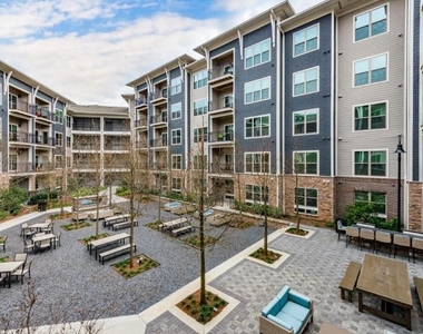 1455 Spring Road Se - Photo Thumbnail 32