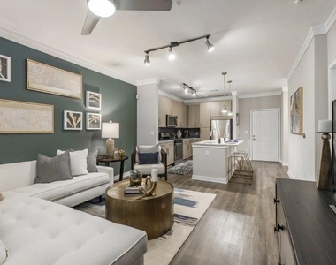 1455 Spring Road Se - Photo Thumbnail 7