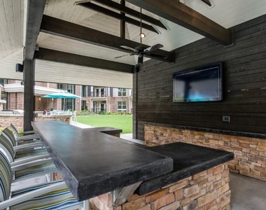 1455 Spring Road Se - Photo Thumbnail 33