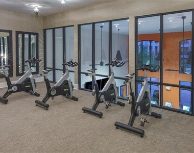 4600 Roswell Road - Photo Thumbnail 14