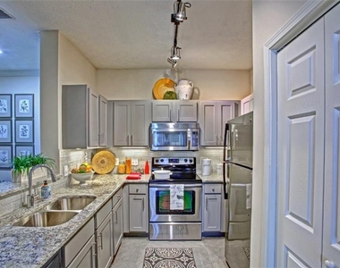 240 Belle Isle Road E - Photo Thumbnail 1