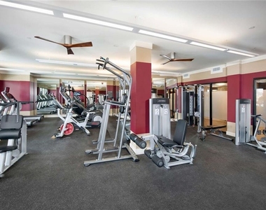 400 Belmont Place - Photo Thumbnail 8