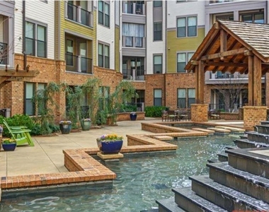 880 Glenwood Avenue - Photo Thumbnail 30