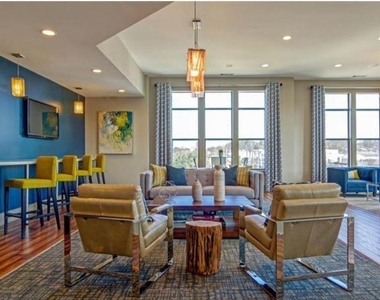 880 Glenwood Avenue - Photo Thumbnail 29