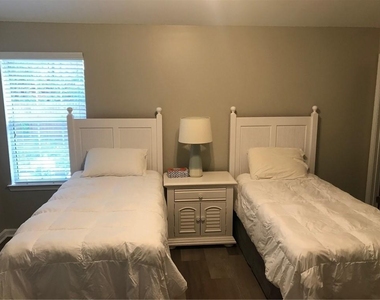 322 Hidden Creek Lane - Photo Thumbnail 31