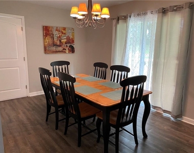 1608 Willie Drive - Photo Thumbnail 7