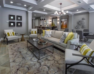 3443 Kingsboro Road Ne - Photo Thumbnail 9