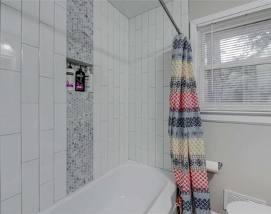 3041 Pasadena Drive - Photo Thumbnail 13