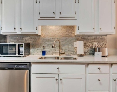 4543 Coopers Creek Place Se - Photo Thumbnail 6