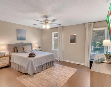 4543 Coopers Creek Place Se - Photo Thumbnail 17