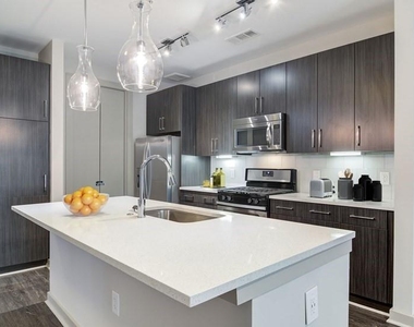 2144 Peachtree Road - Photo Thumbnail 4