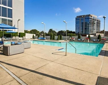 2171 Peachtree Road - Photo Thumbnail 12