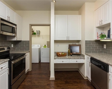 3558 Piedmont Road Ne - Photo Thumbnail 1
