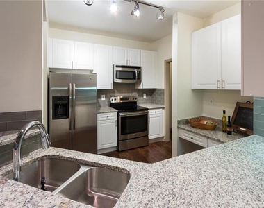 3558 Piedmont Road Ne - Photo Thumbnail 3
