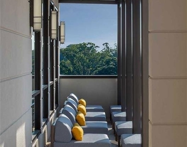 235 Pharr Road - Photo Thumbnail 17