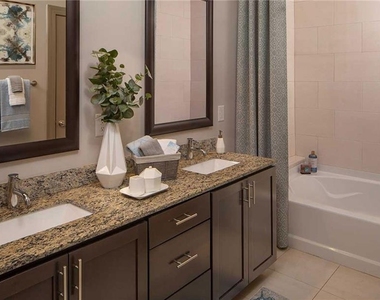 235 Pharr Road - Photo Thumbnail 7
