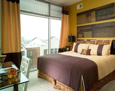 3242 Peachtree Road Ne - Photo Thumbnail 7