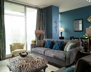 3242 Peachtree Road Ne - Photo Thumbnail 5