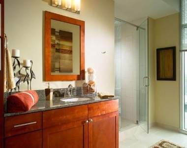3242 Peachtree Road Ne - Photo Thumbnail 8