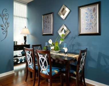 3242 Peachtree Road Ne - Photo Thumbnail 3