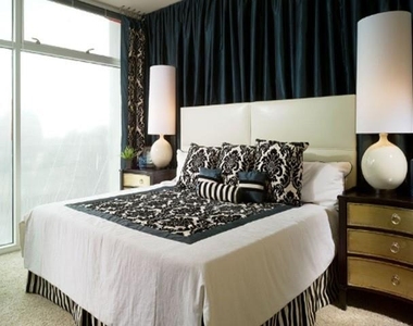 3242 Peachtree Road Ne - Photo Thumbnail 6