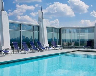 3242 Peachtree Road Ne - Photo Thumbnail 9