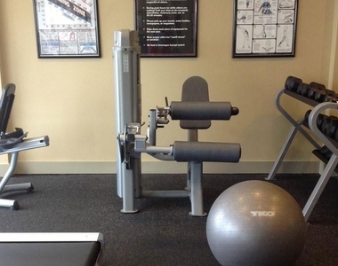 3242 Peachtree Road Ne - Photo Thumbnail 15