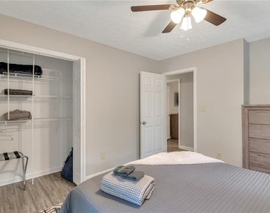 209 Caboose Lane - Photo Thumbnail 14