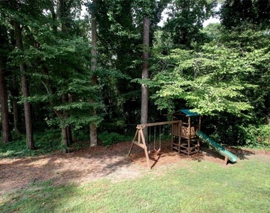 209 Caboose Lane - Photo Thumbnail 21